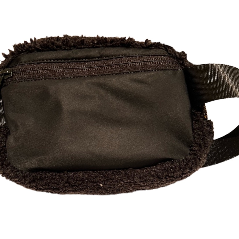 Lululemon athletica fleece belt bag - Picture 5 of 5